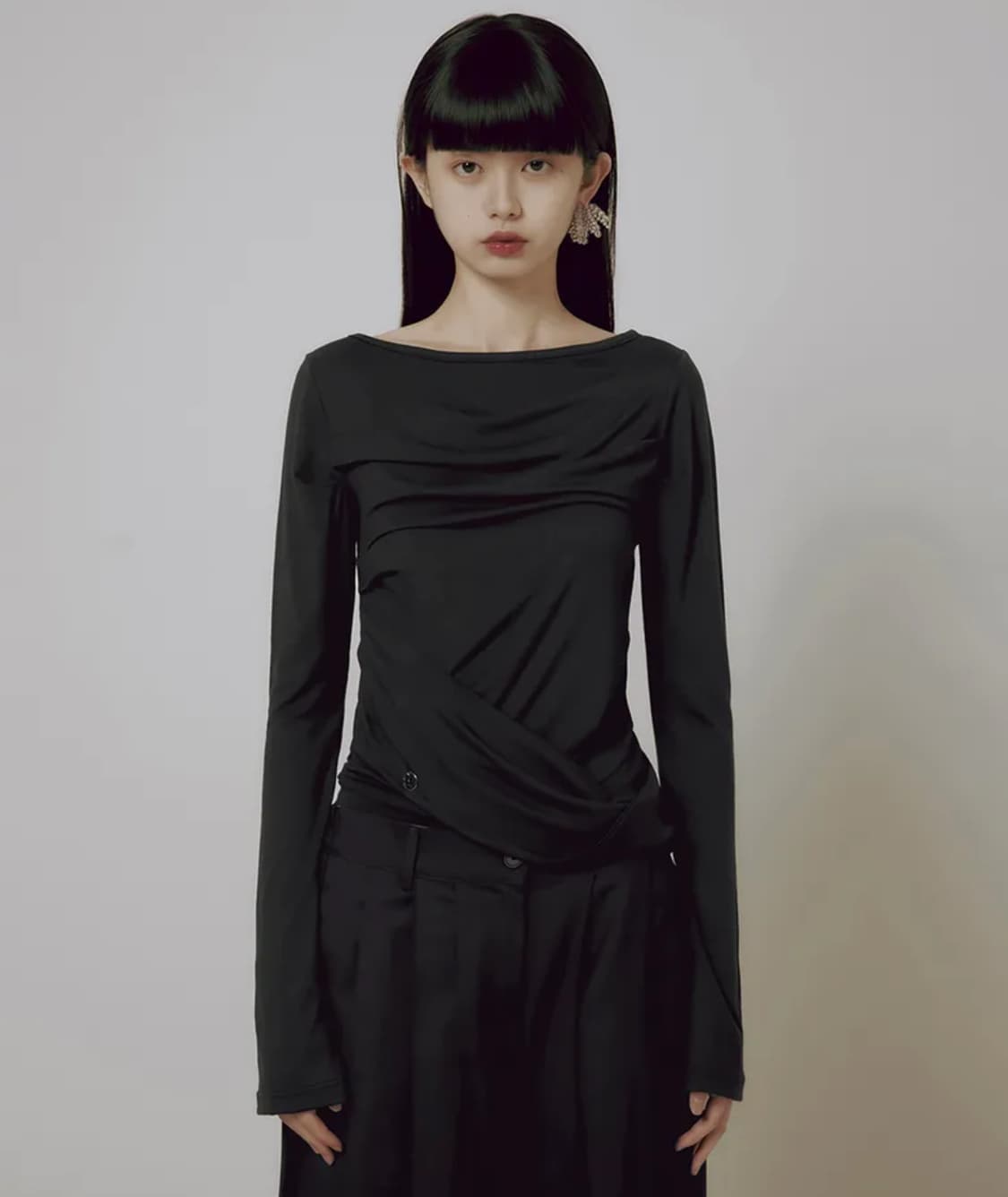 플레어업 드레이프 롱슬리브 티셔츠 상품이미지2