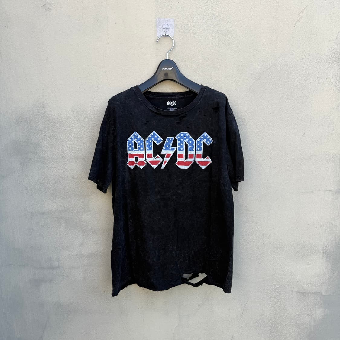 AC/DC 빈티지 투어 복각 디스트로이드 티셔츠  상품이미지1