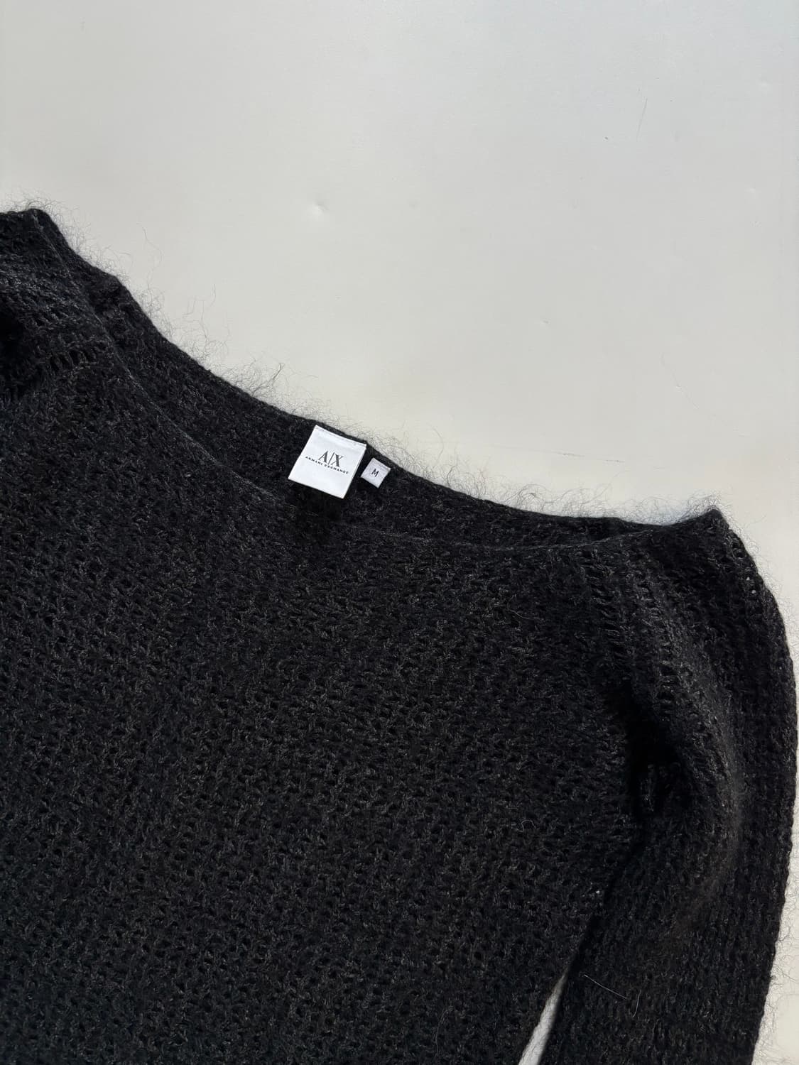 Armani Exchange 아르마니 익스체인지 모헤어 블랙 니트 상품이미지4