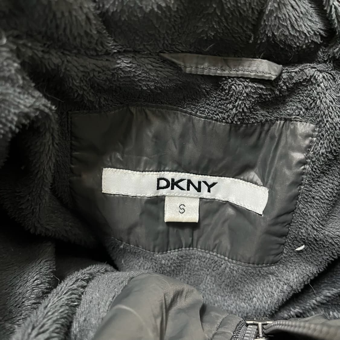 DKNY 뉴욕 여성 프리미엄 벨티드 후드 롱패딩 S/90  상품이미지5