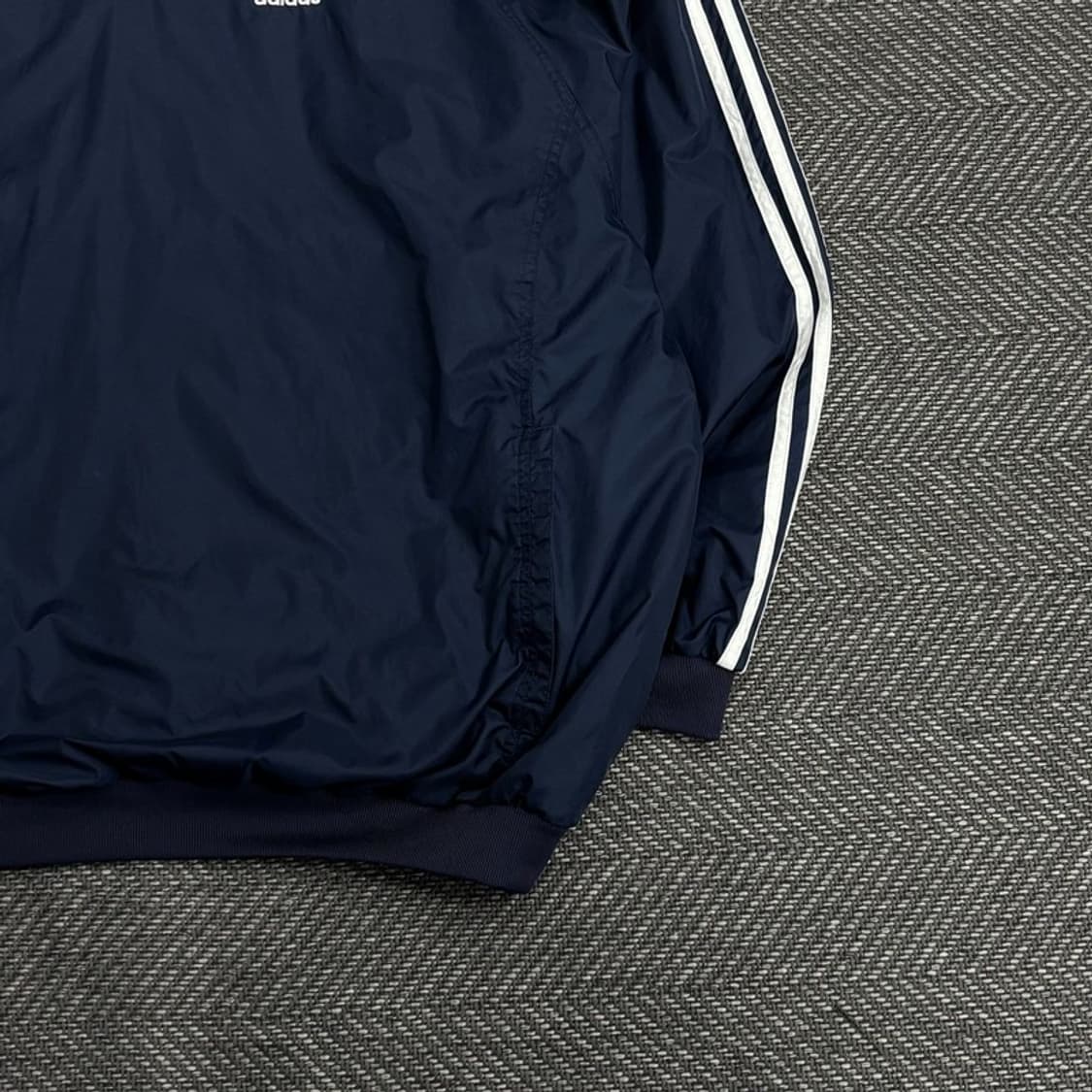 아디다스 삼선 브이넥 풀오버 웜업 V0487 상품이미지4