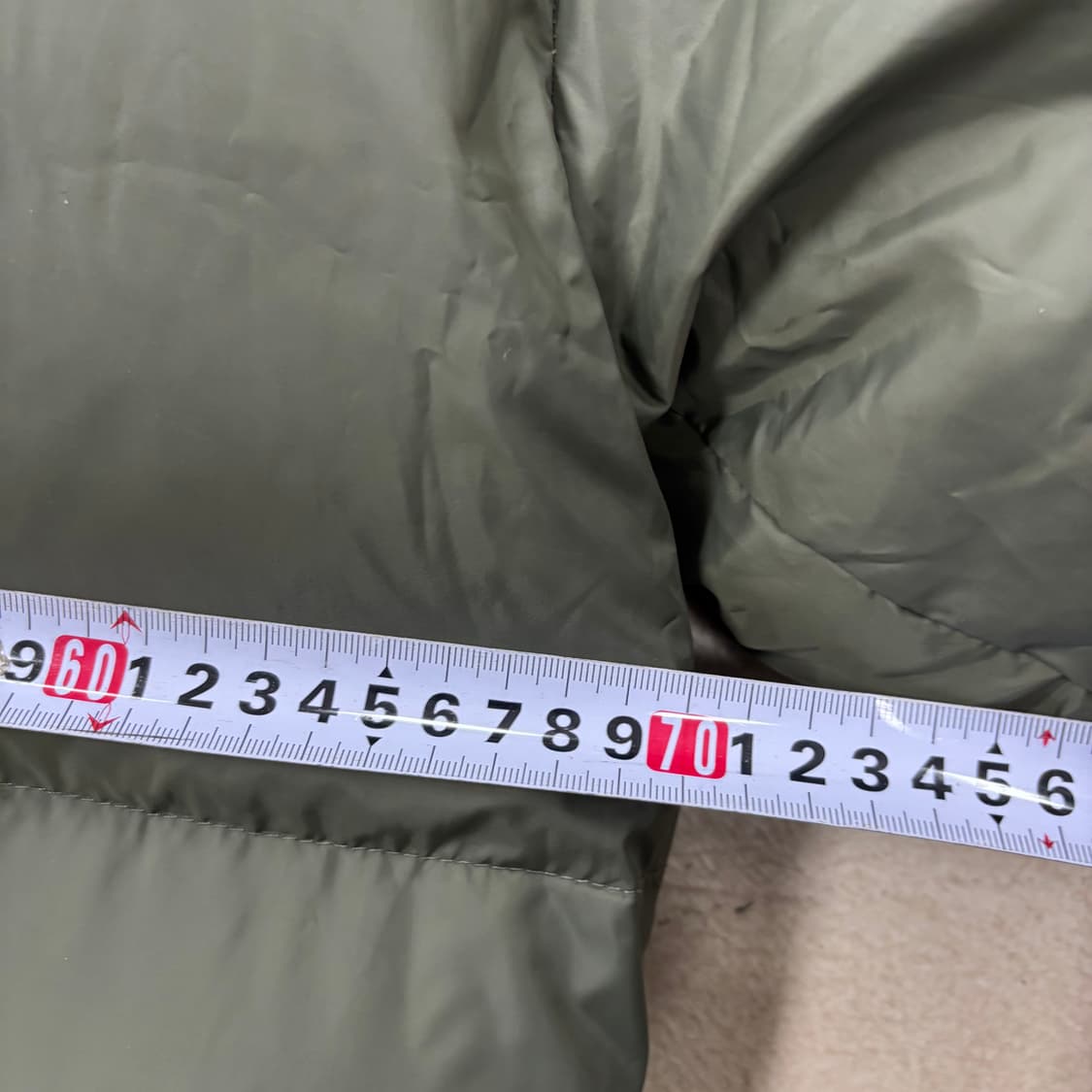 어반디타입 그린 다운 푸퍼 패딩 상품이미지6