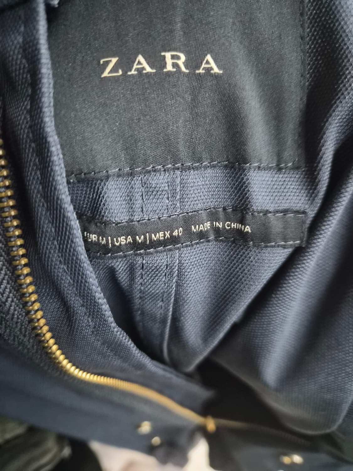 M/105) ZARA 자라 M65 피쉬테일 점퍼 팝니다 상품이미지3