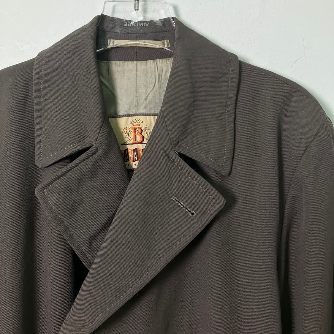 바라쿠타 다크 카키 더블 브레스티드 트렌치코트 상품이미지4