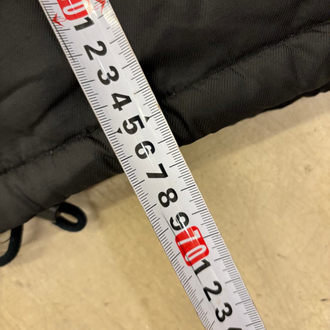 캐스케이드 블랙 패딩 조끼 상품이미지4