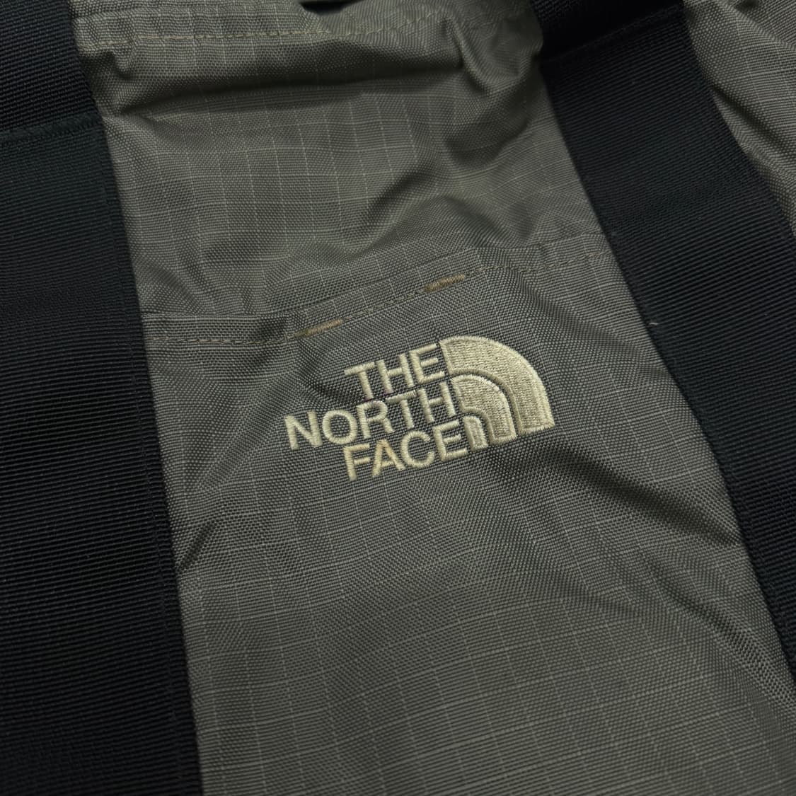 노스페이스 카키 미니 크로스백 상품이미지3