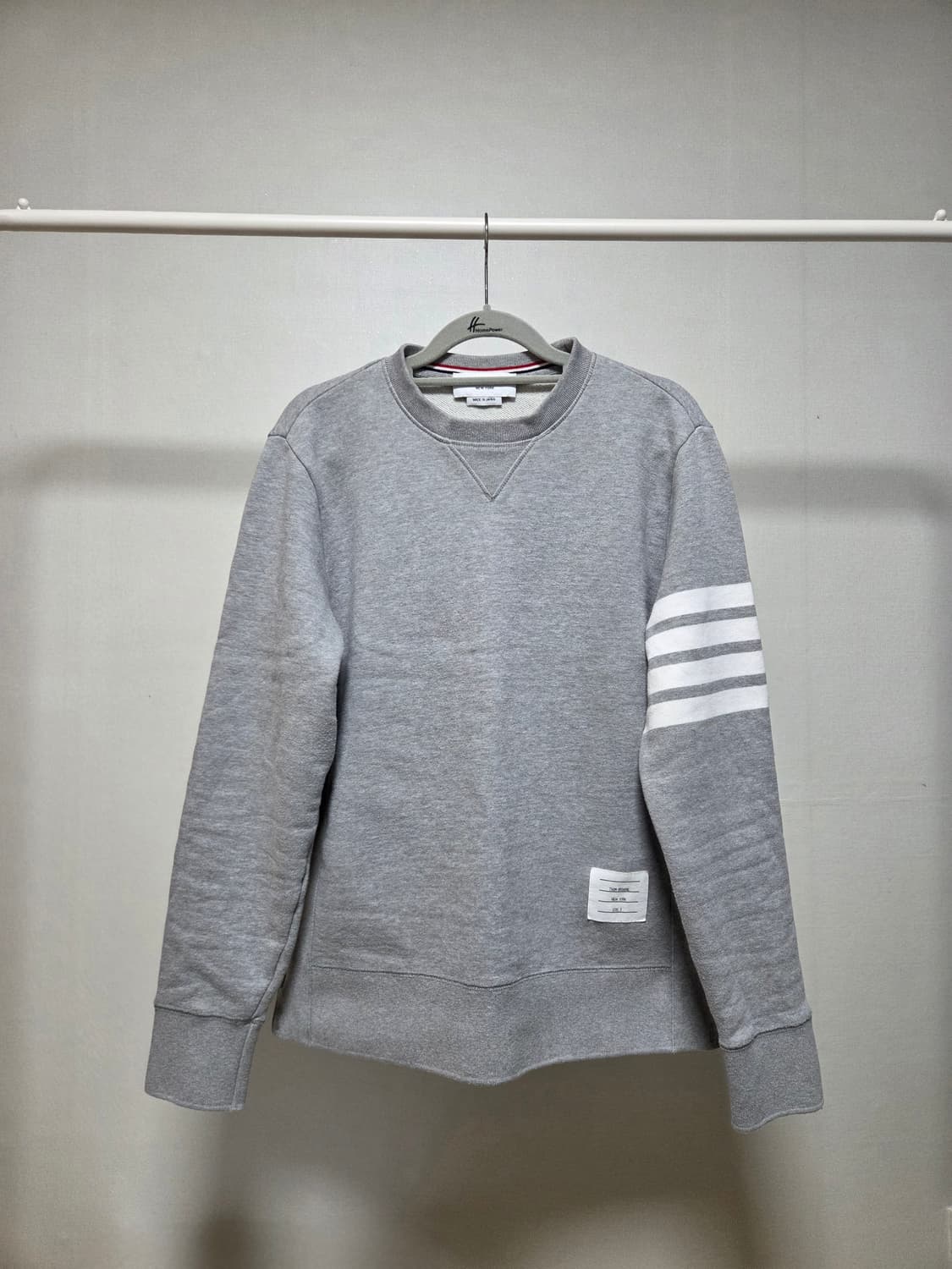 [상태 좋음 3] 톰브라운 4선 맨투맨 상품이미지1