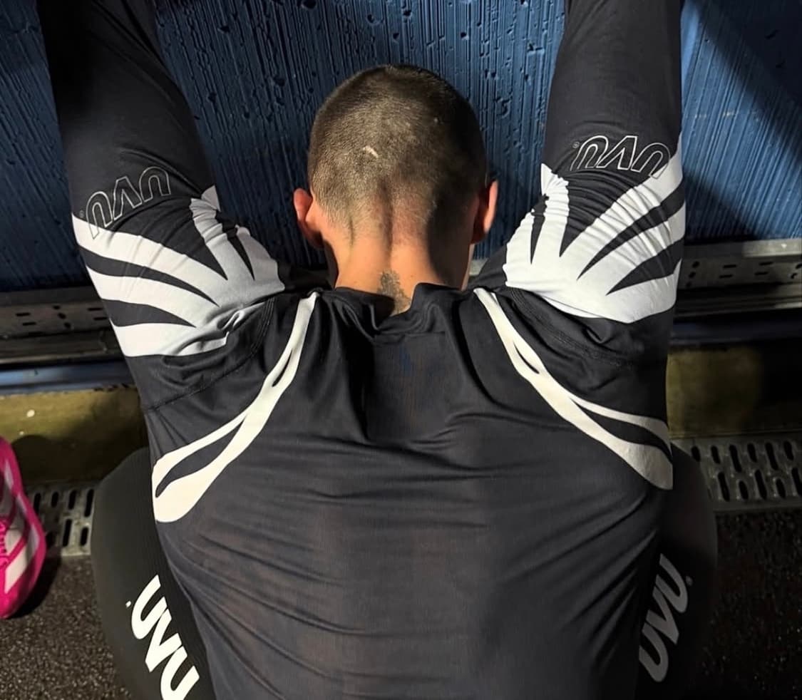 UVU 러닝 롱슬리브 판매합니다 상품이미지5