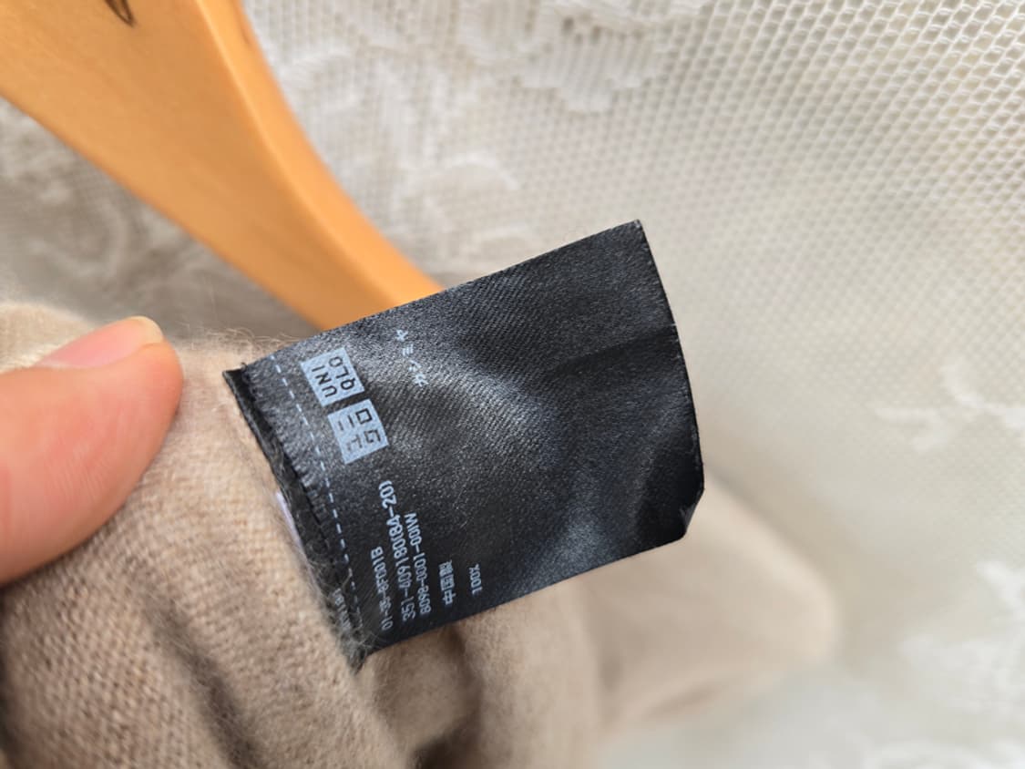 유니클로 캐시미어 100% 브이넥 상품이미지6