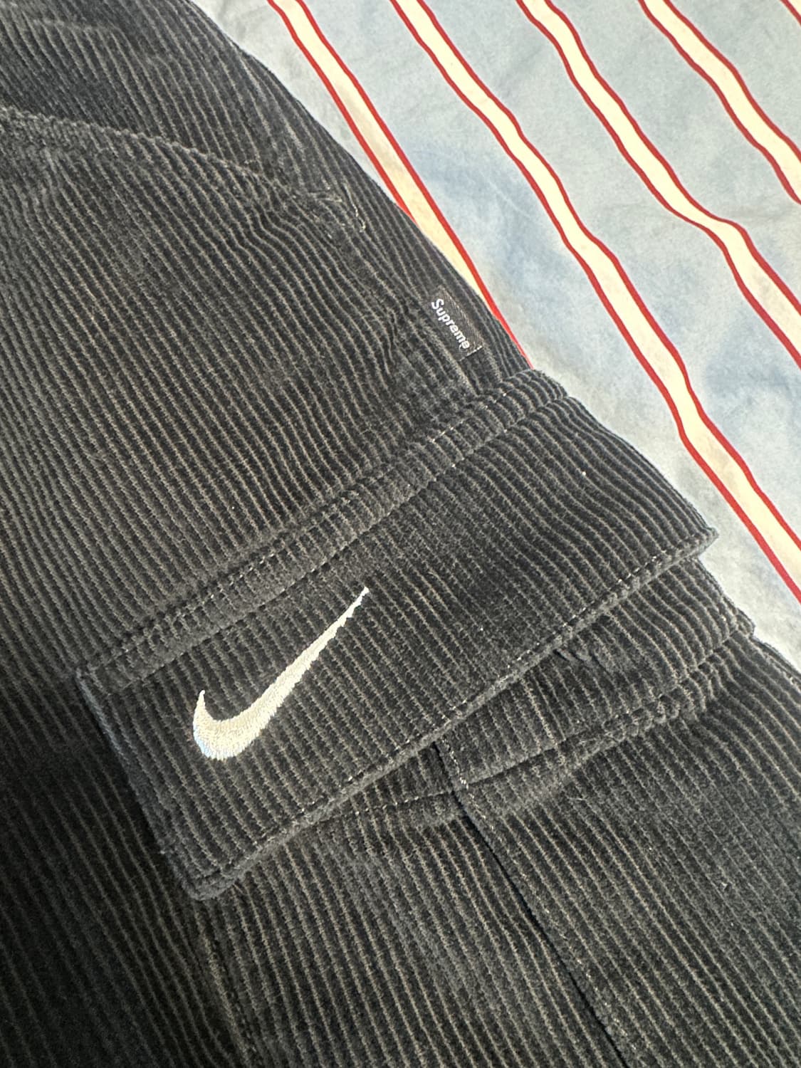 슈프림 나이키 코듀로이 팬츠 상품이미지3