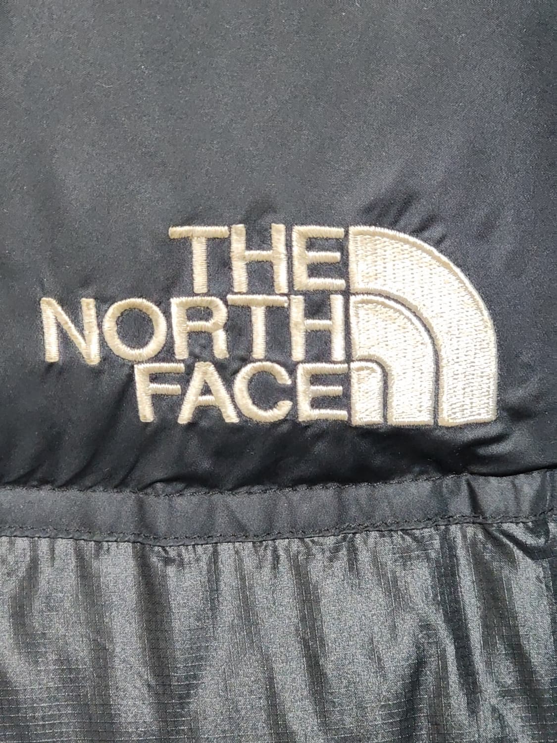 (105) 노스페이스 눕시패딩 점퍼 블랙 700 거위털 구스다운 자켓  상품이미지4