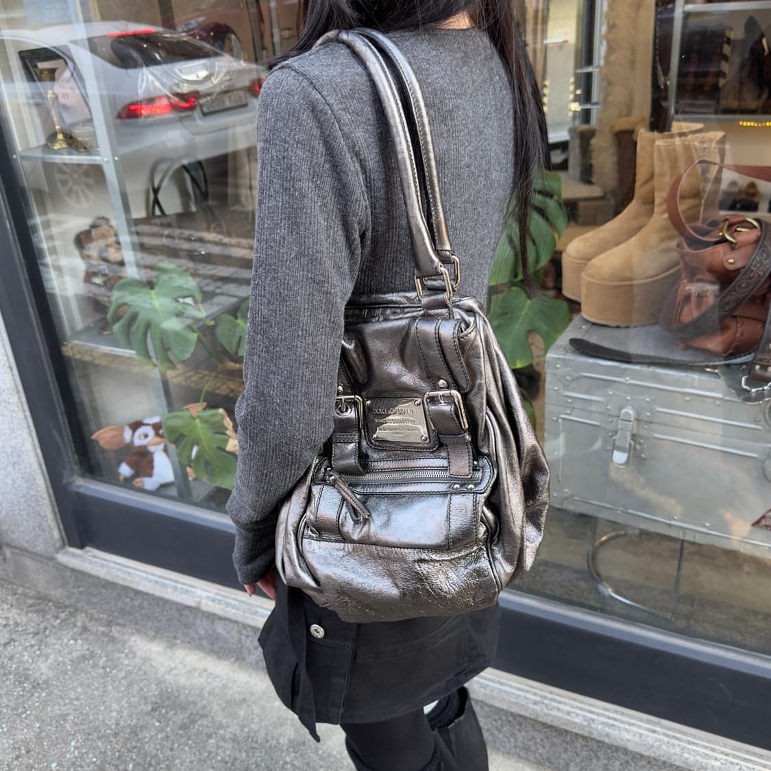 00s 돌체앤가바나 실버 가죽 가방 상품이미지8