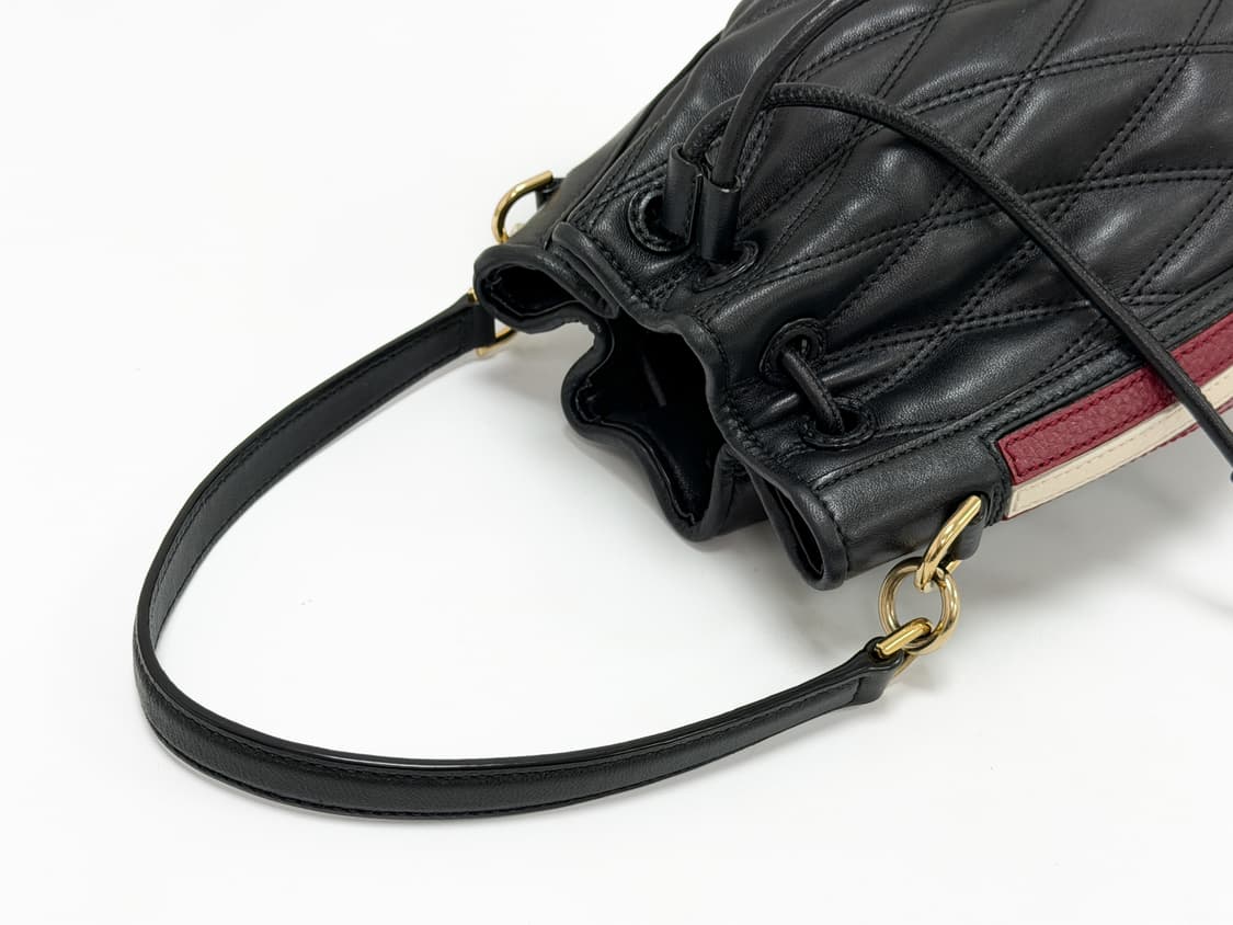 발리 퀼팅 레더 드로우스트링 버킷백 상품이미지6