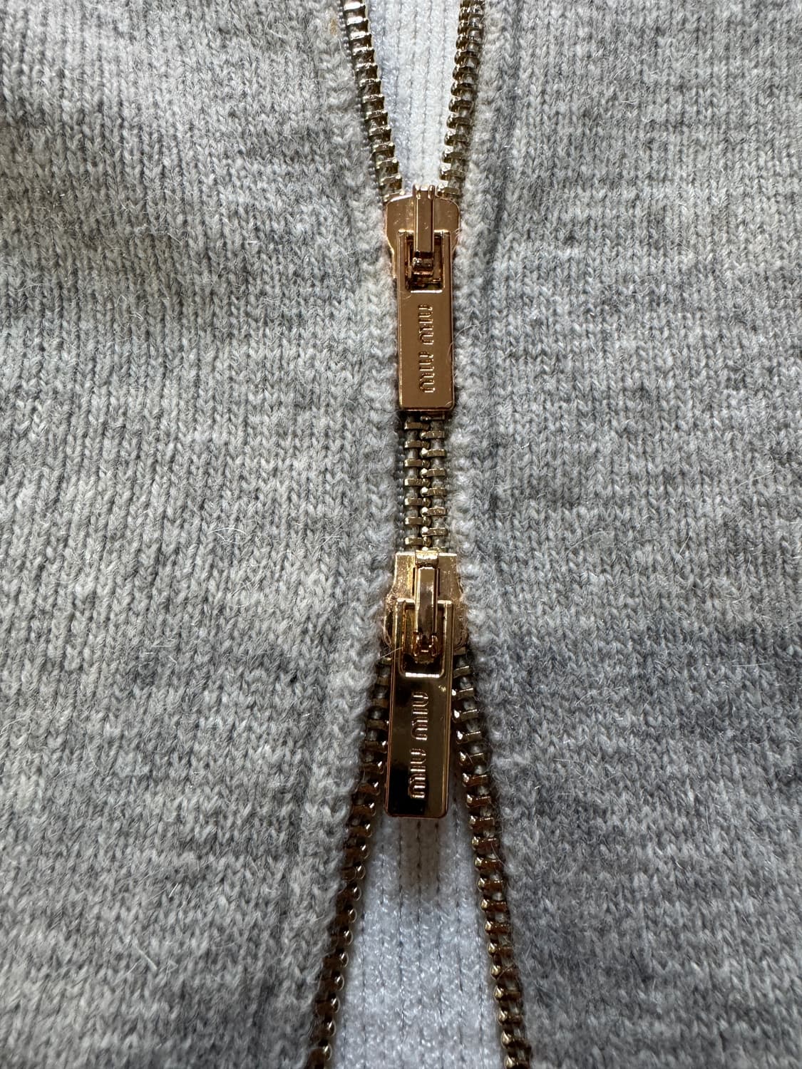 미우미우 가디건 입니다 상품이미지5