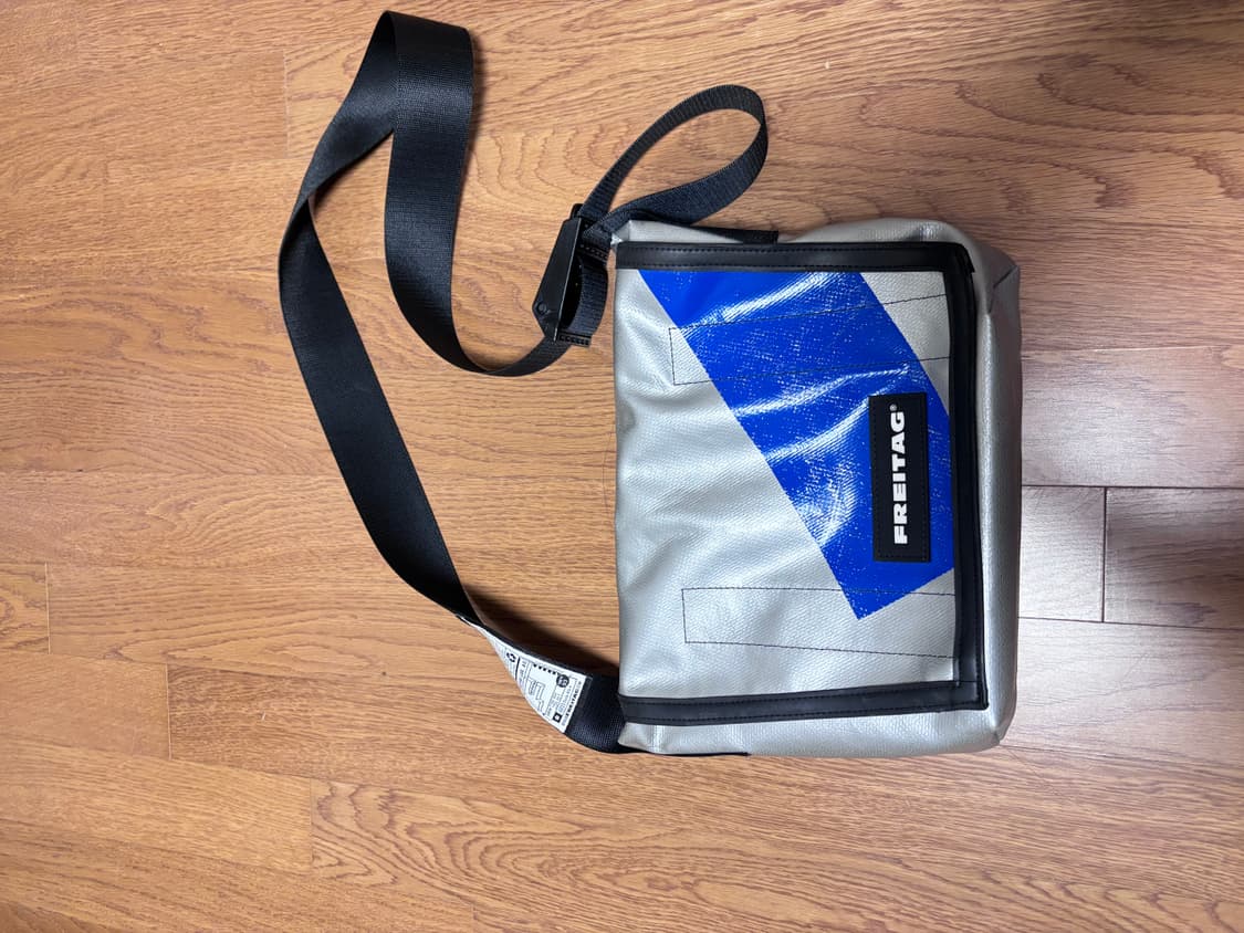 프라이탁 라씨 실버 블루 상품이미지1