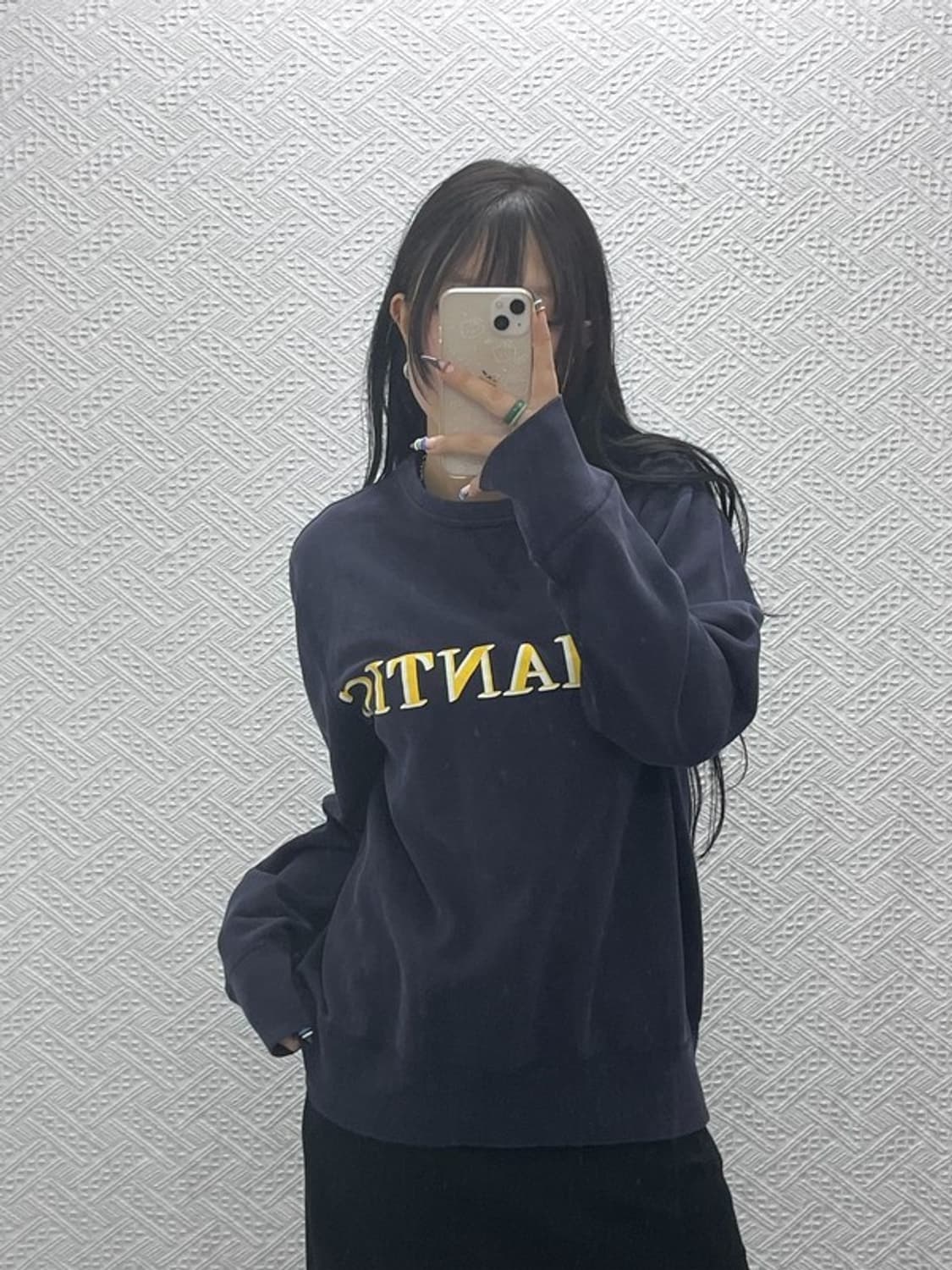 아크네스튜디오 로맨틱 크루넥 오버핏 맨투맨 M C07749 상품이미지1