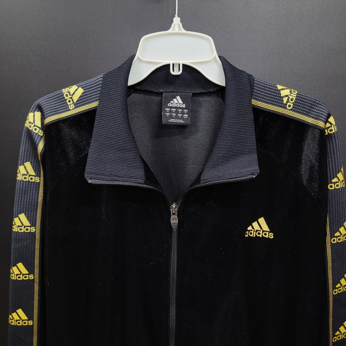 adidas 아디다스 재팬 벨루아 벨벳 검금 블랙 져지 상품이미지2