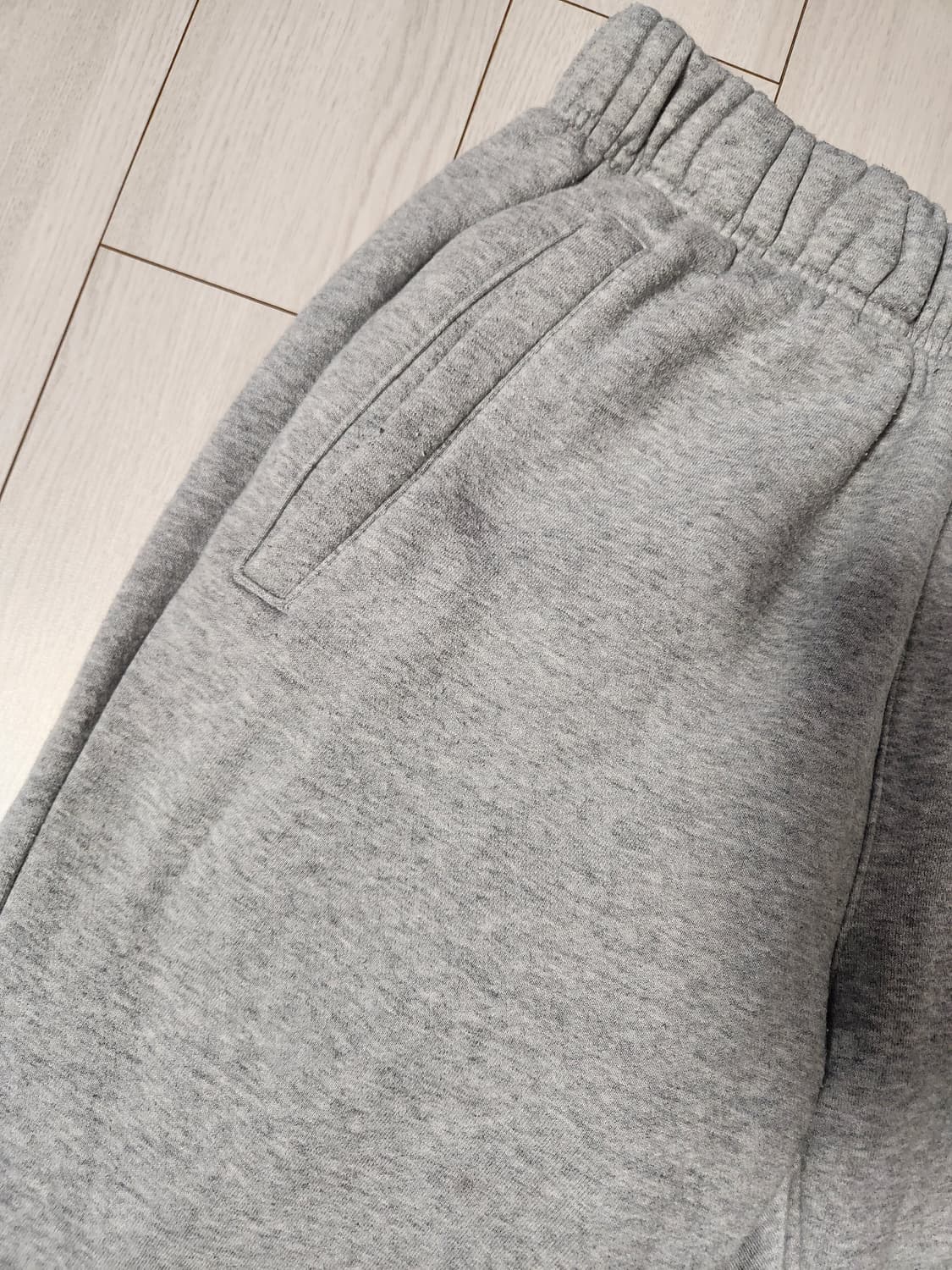 뉴발란스 기모 여성 트레이닝 조거 팬츠 사이즈70(xs)

전체적으로 사 상품이미지5