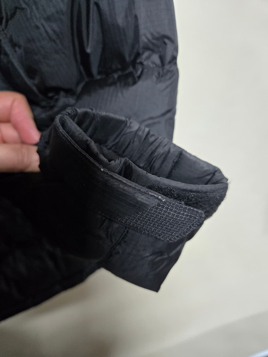 마운틴 이큅먼트 블랙 패딩 자켓100 상품이미지5