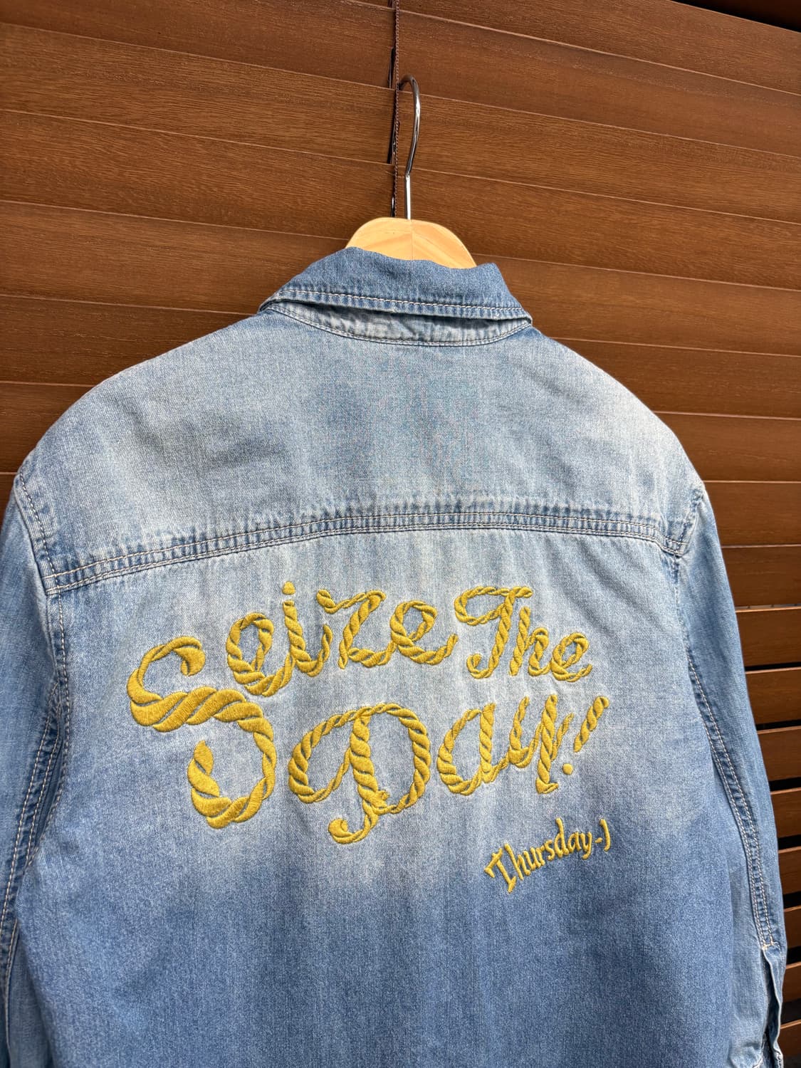 썰스데이 아일랜드 체인 스티치 웨스턴 데님 셔츠 상품이미지7