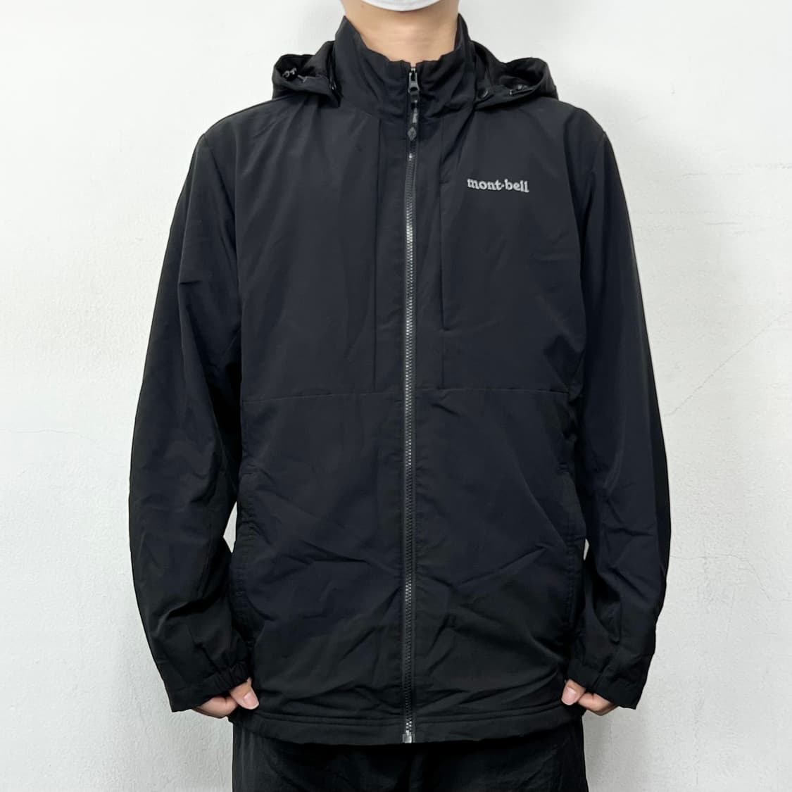 몽벨 로고 소프트 쉘 후드 바람막이 자켓 상품이미지2