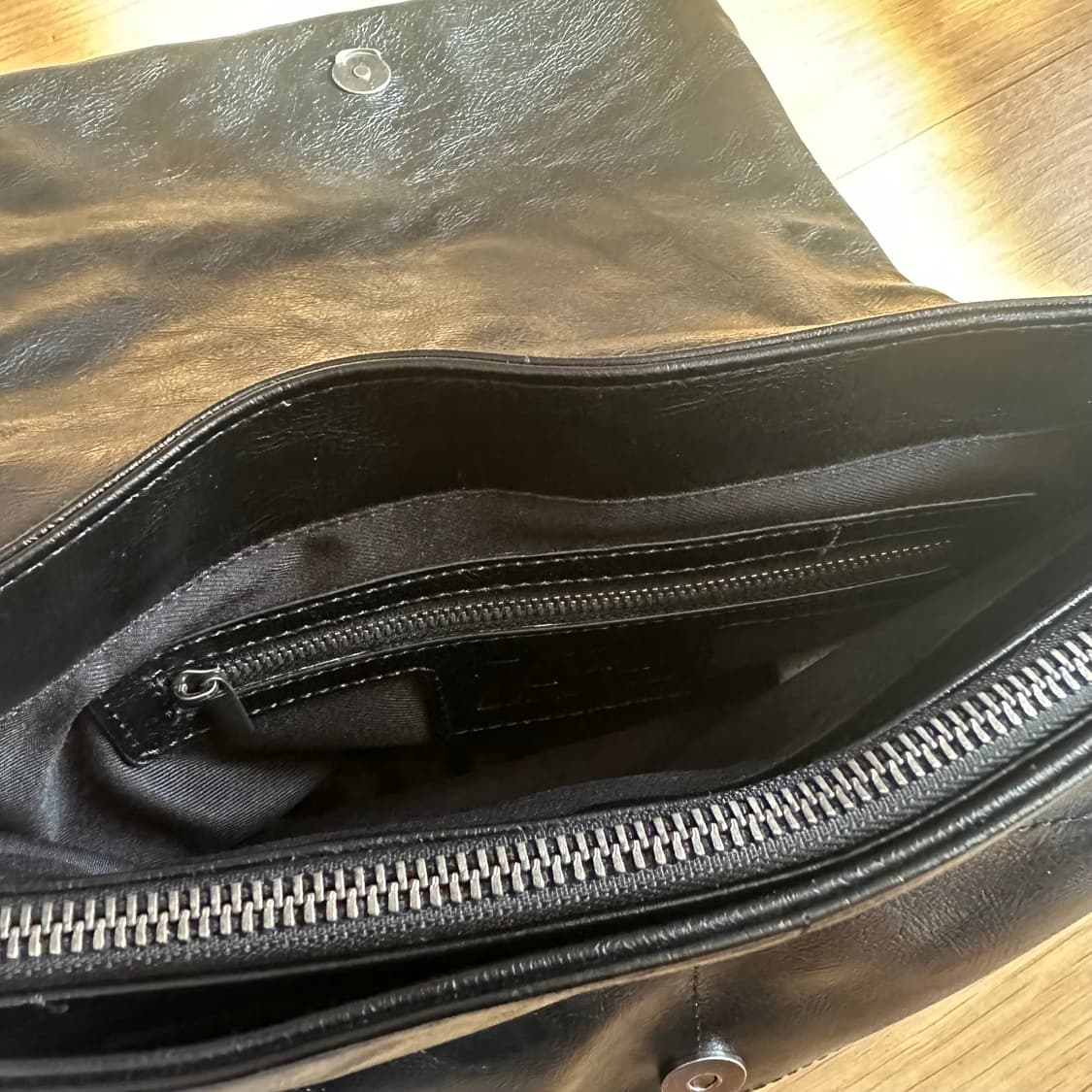 자라 락플랩 숄더백 상품이미지3