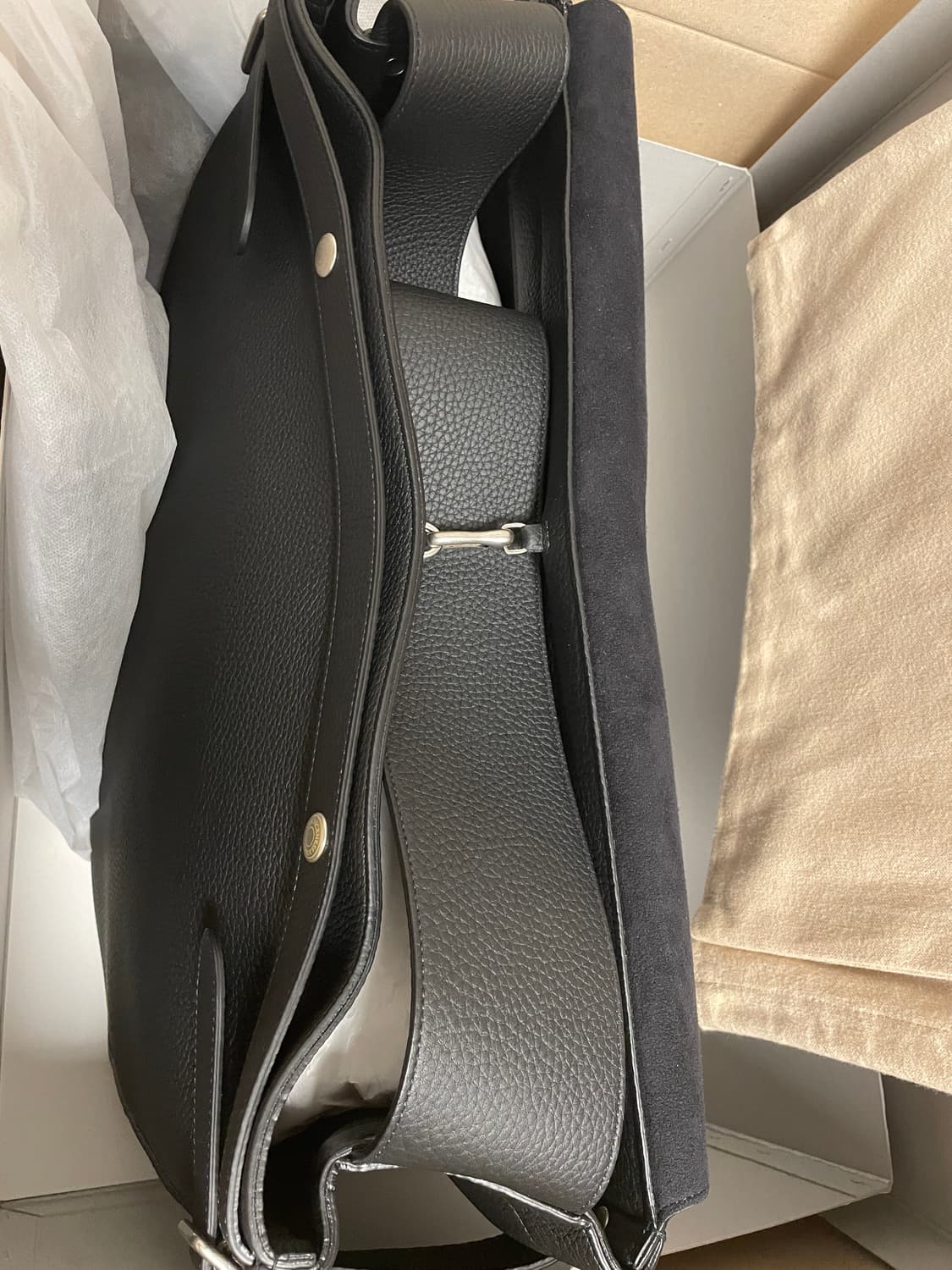 Niceness L.HEFNER LEATHER POSTMAN BAG 상품이미지4