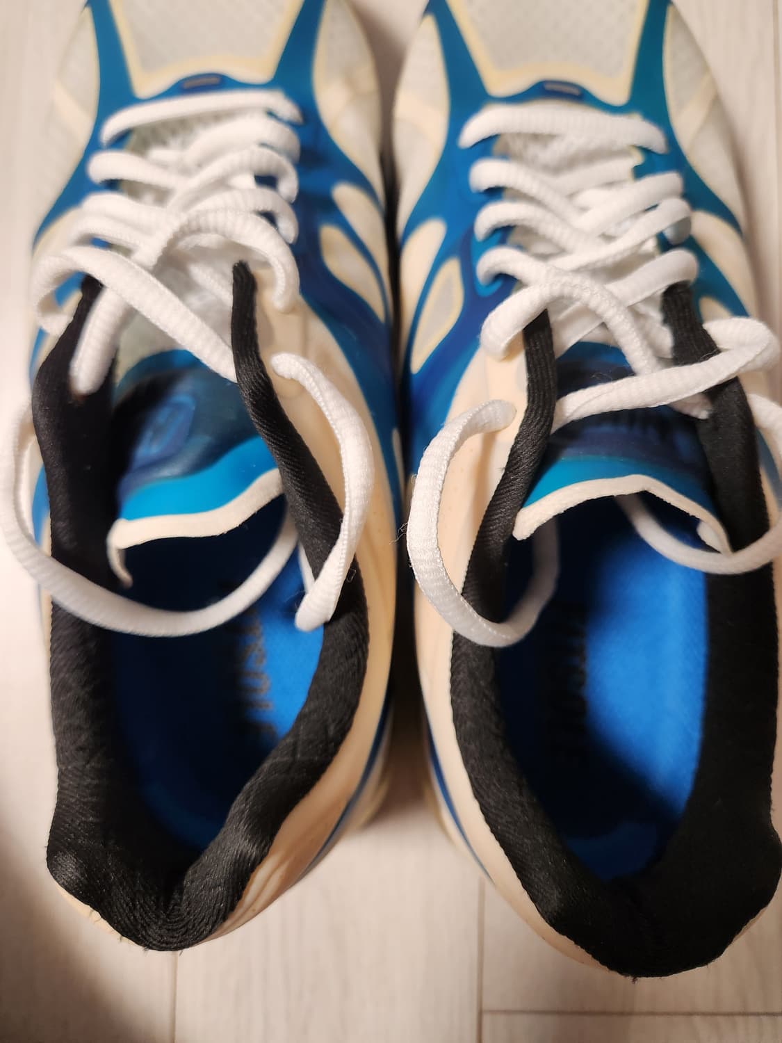 나이키 운동화 에어맥스 사이즈250

몇번 안신고 보관만 해서 자연스럽게 상품이미지3