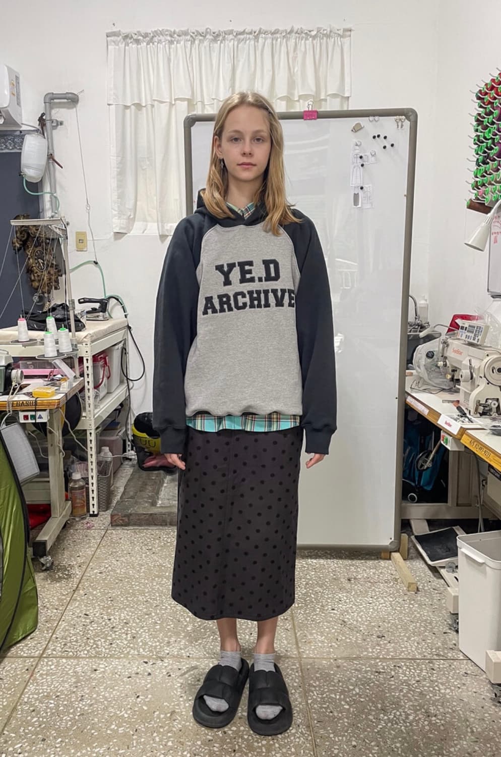 예디아카이브 DOT LONG SKIRT 상품이미지1