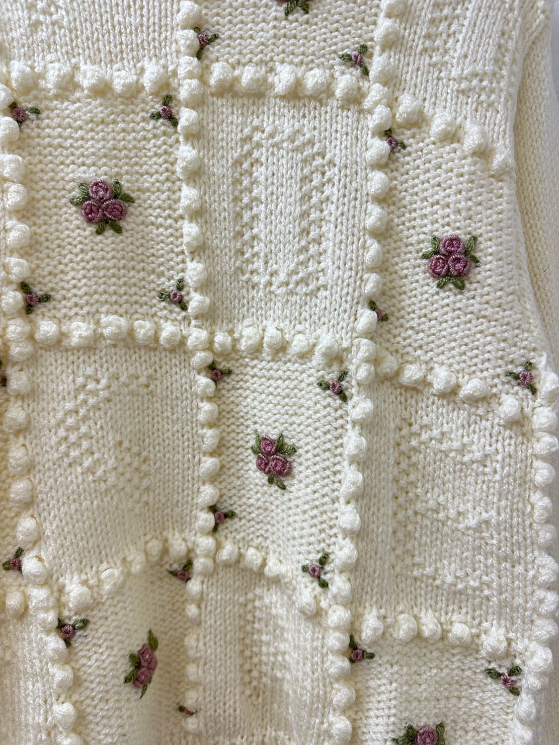 대장니트일본빈티지 아이보리 플라워 자수 폼폼이 케이블 디테일 스웨터 니트 상품이미지3
