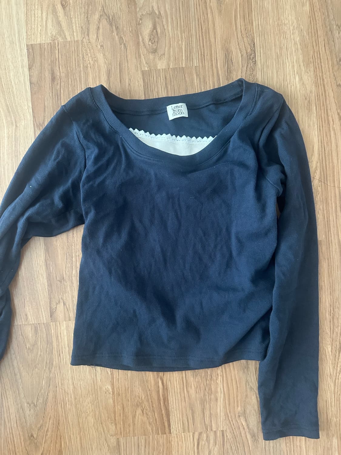 레터프롬문 네이비 롱슬리브  상품이미지1