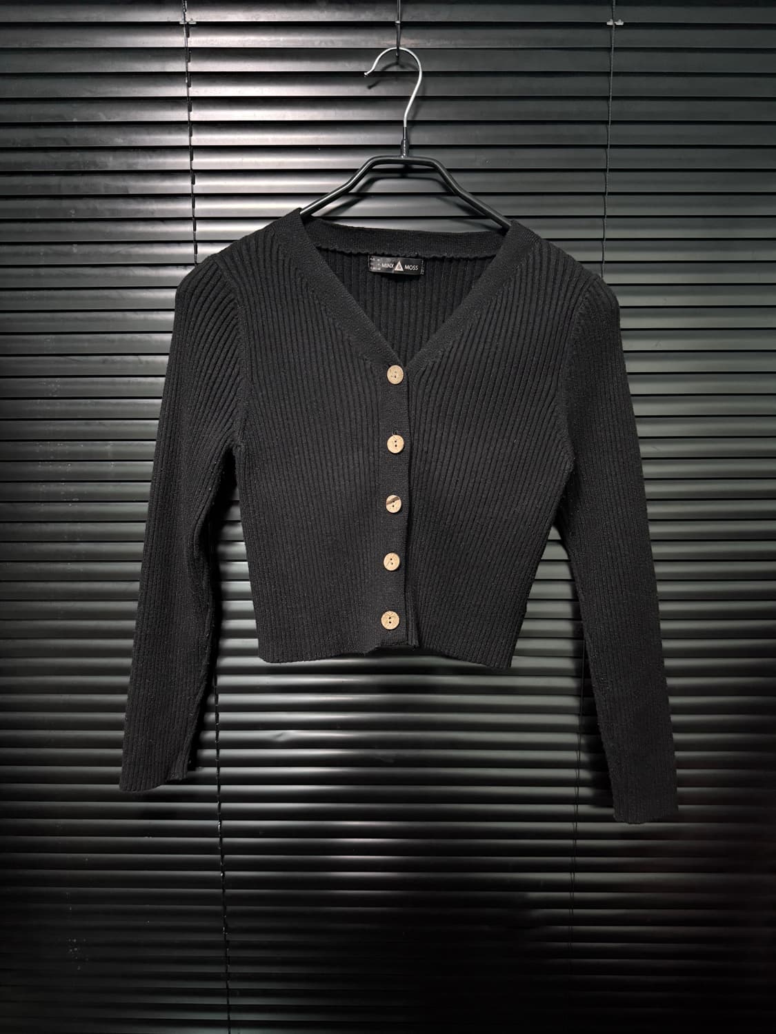 MINX&MOSS 블랙 스웨터 니트 크롭 가디건 나무 단추 M 95 골지 상품이미지2