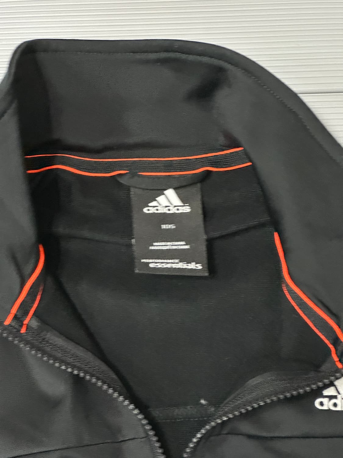 아디다스 에센셜 트랙탑 져지 블랙 105 상품이미지4