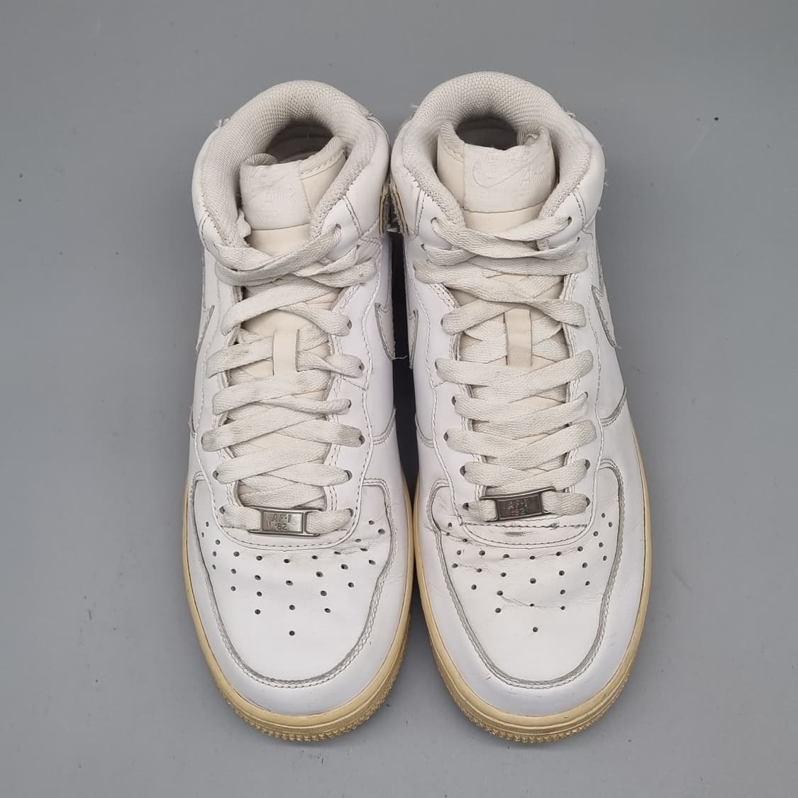 나이키 에어포스1 미드 240 상품이미지2