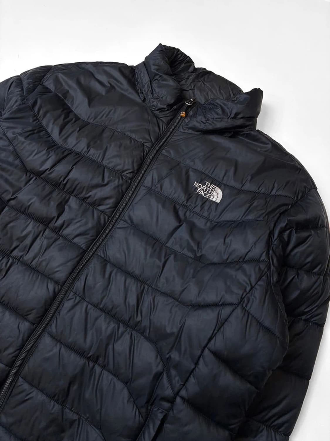 노스페이스 경량 다운 패딩 자켓 PN5710    상품이미지2