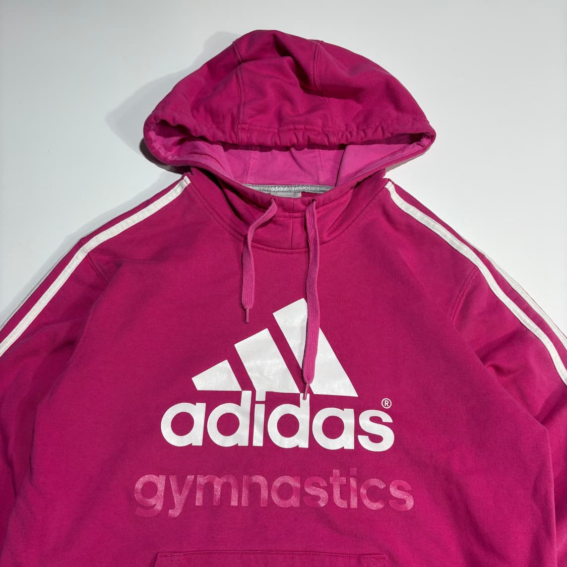 아디다스 짐나스틱스 핑크 삼선 로고 후드티 상품이미지2
