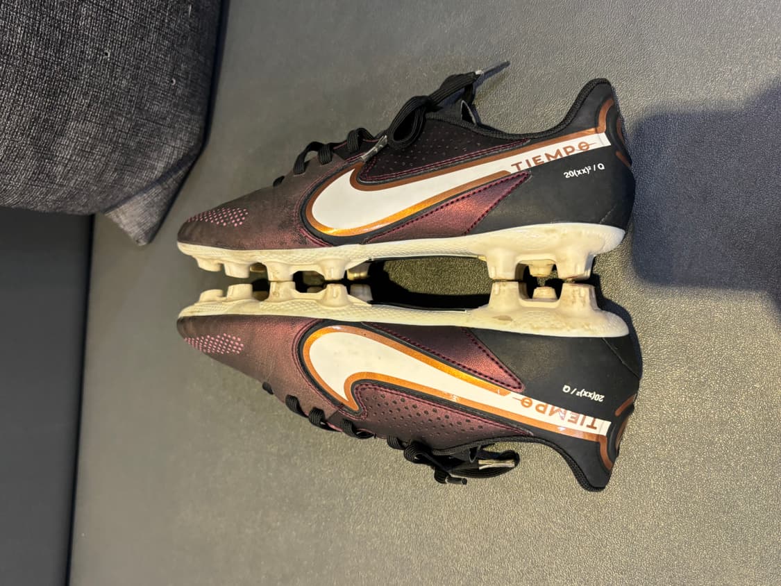 나이키 티엠포 축구화 240사이즈 상품이미지5