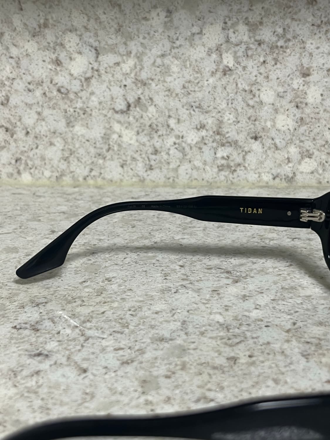 젠틀몬스터 TIDAN-01 상품이미지5