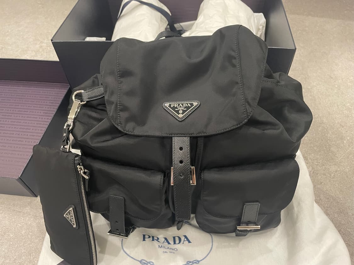 프라다 백팩 미디움 상품이미지1