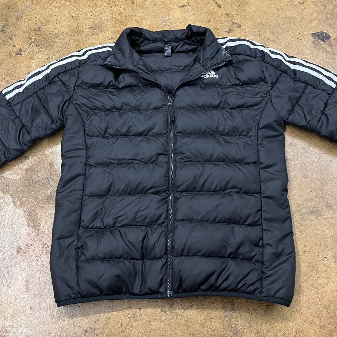 아디다스 블랙 경량 패딩  상품이미지3