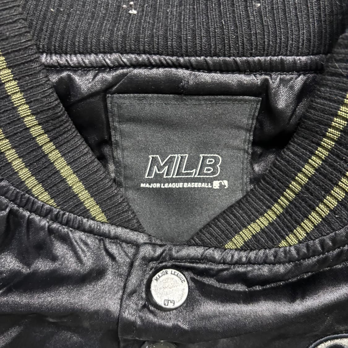MLB 시카고 화이트삭스 새틴 블랙 바시티 상품이미지3