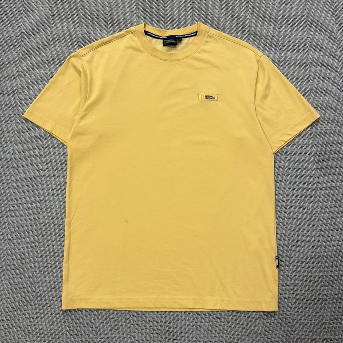 내셔널지오그래픽 로고자수 티셔츠 v2752 상품이미지1