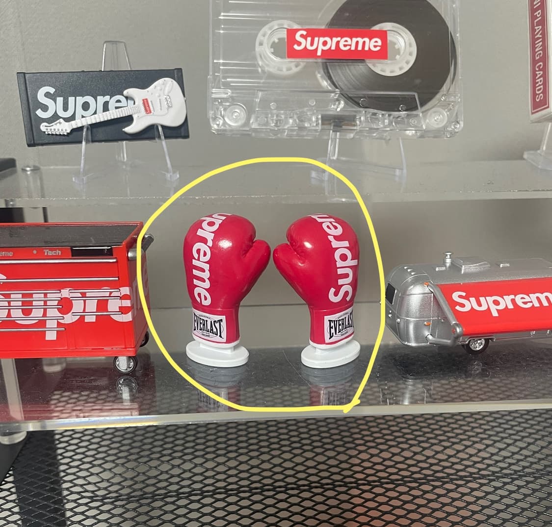 슈프림 가챠 글러브 (미개봉) 상품이미지1