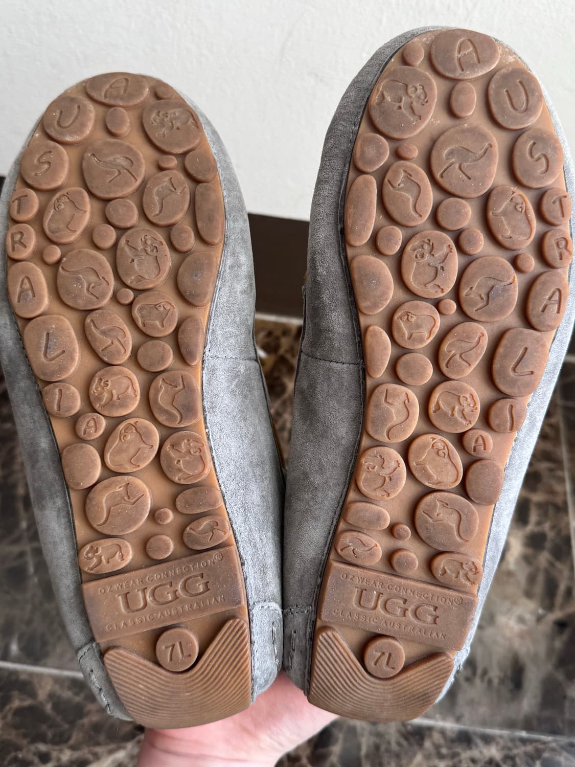 UGG 어그 그레이 스웨이드 모카신 상품이미지5