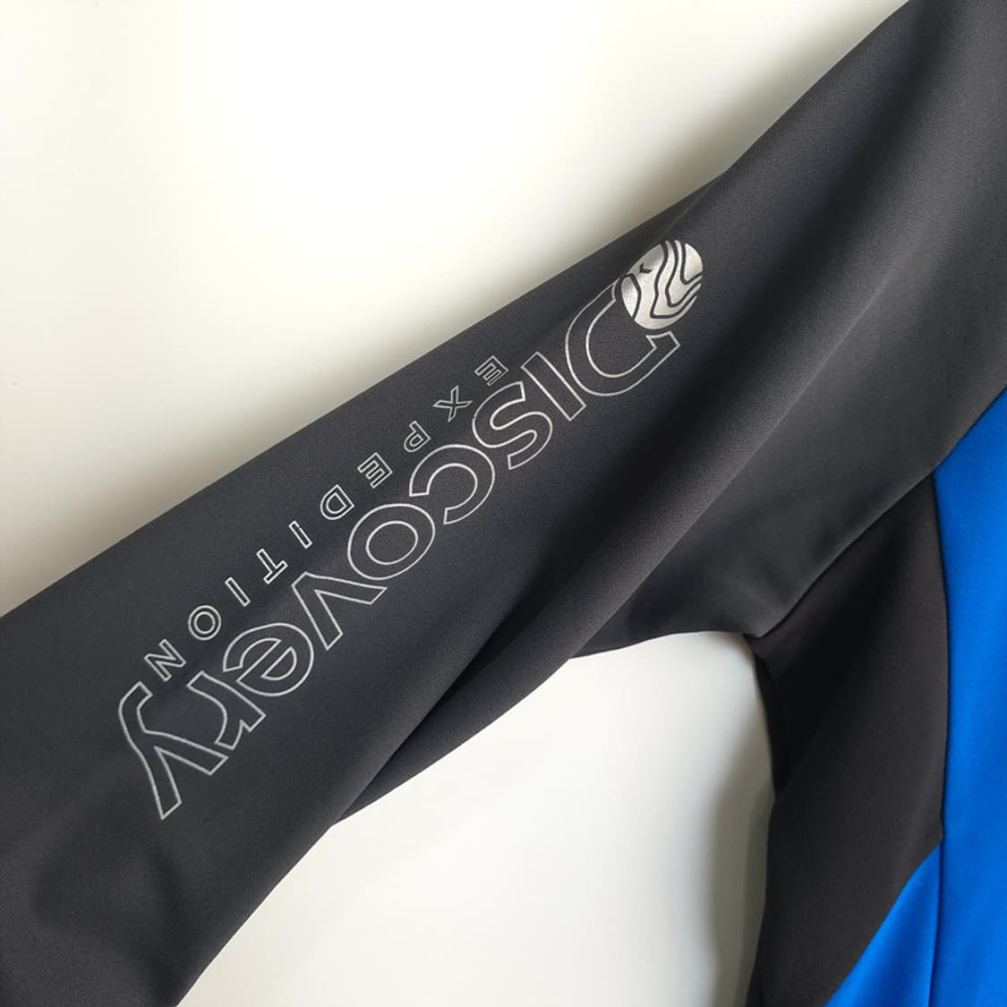 디스커버리 익스페디션 배색 하프집업 티셔츠 L 상품이미지3