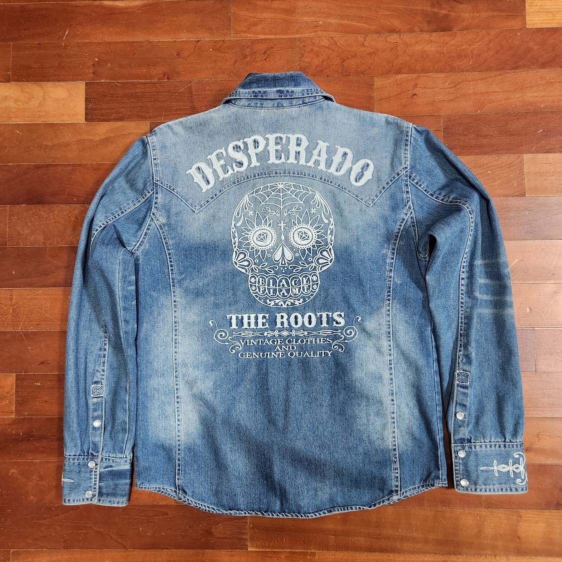 BLACK FLAME 블랙 플레임 스컬 자수 웨스턴 데님 셔츠 상품이미지4