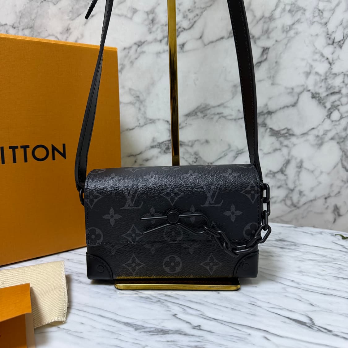 루이비통 이클립스 스티머 웨어러블 월릿 크로스백 상품이미지1