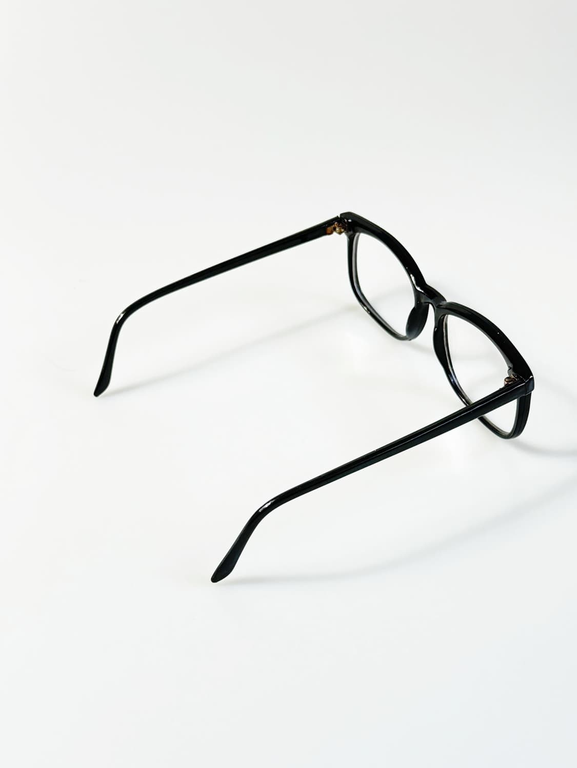 90s 클래식 블랙 뿔테 스퀘어 빈티지 안경 상품이미지4