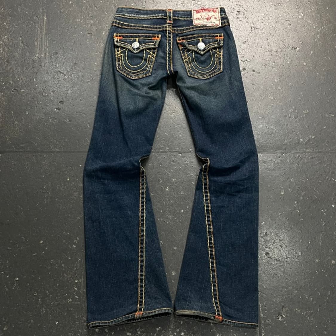 27 트루릴리전 조이 수퍼 티 부츠컷 청바지 상품이미지5