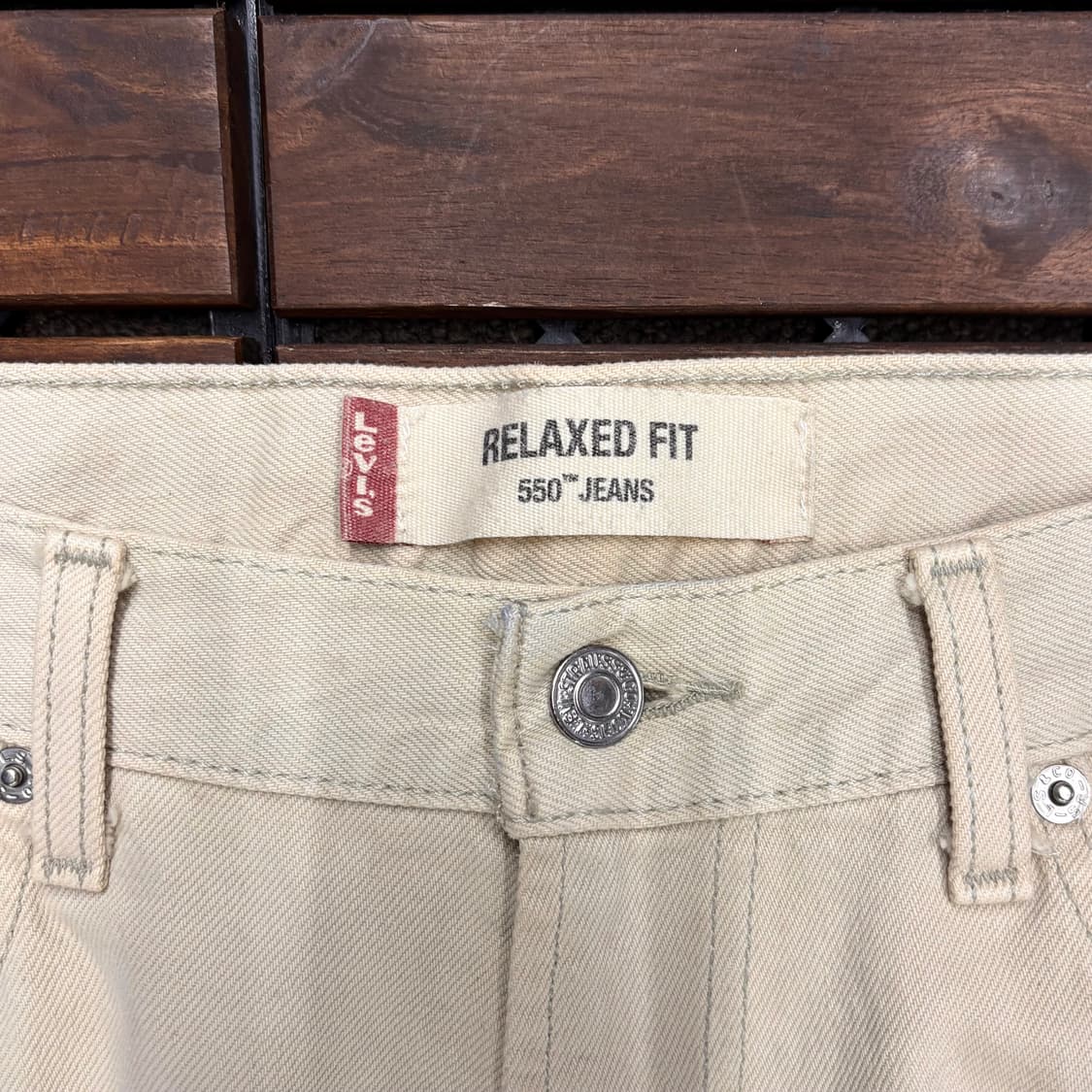 (34) 리바이스 550 릴렉스드 핏 연 베이지 데님 팬츠 상품이미지6